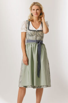 trachten-trachtenmode-hiebaum-studenzen-dirndl-hellgruen-gruen-mintgruen-beige-steiermark-2026-6
