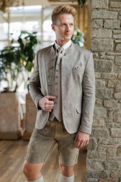 trachten_hiebaum_dirndl_hochzeitstrachten_hochzeit-in-tracht-damen_herren_hochzeitsdirndl_hochzeitsanzug_2023-1