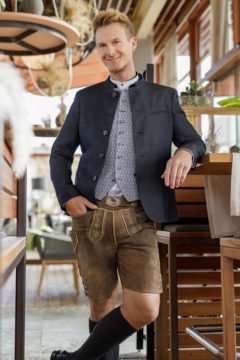 trachten_hiebaum_lederhose_gilet_ trachtensakko_trachten_herren_2023-1