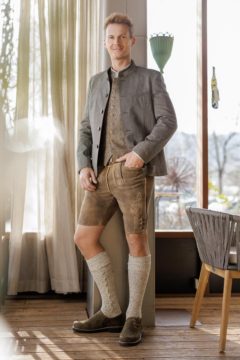 trachten_hiebaum_lederhose_gilet_ trachtensakko_trachten_herren_2023-3