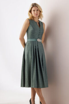 trachtenmode-hiebaum_studenzen_herbst-winter_2025_trachten_kaufen_steiermark_trachtenkleid-gruen