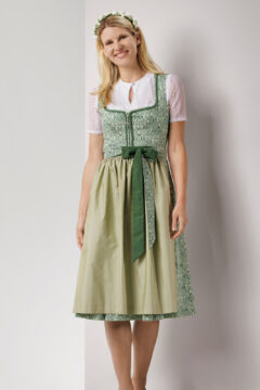 trachtenmode-hiebaum_studenzen_sommer_2025_trachten_kaufen_steiermark_dirndl-gruen-6