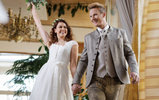 Hochzeitstrachten von Hiebaum